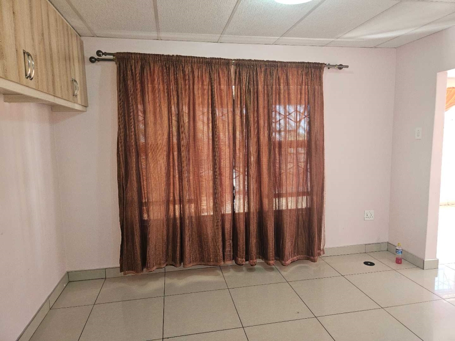 To Let 3 Bedroom Property for Rent in Floors Northern Cape